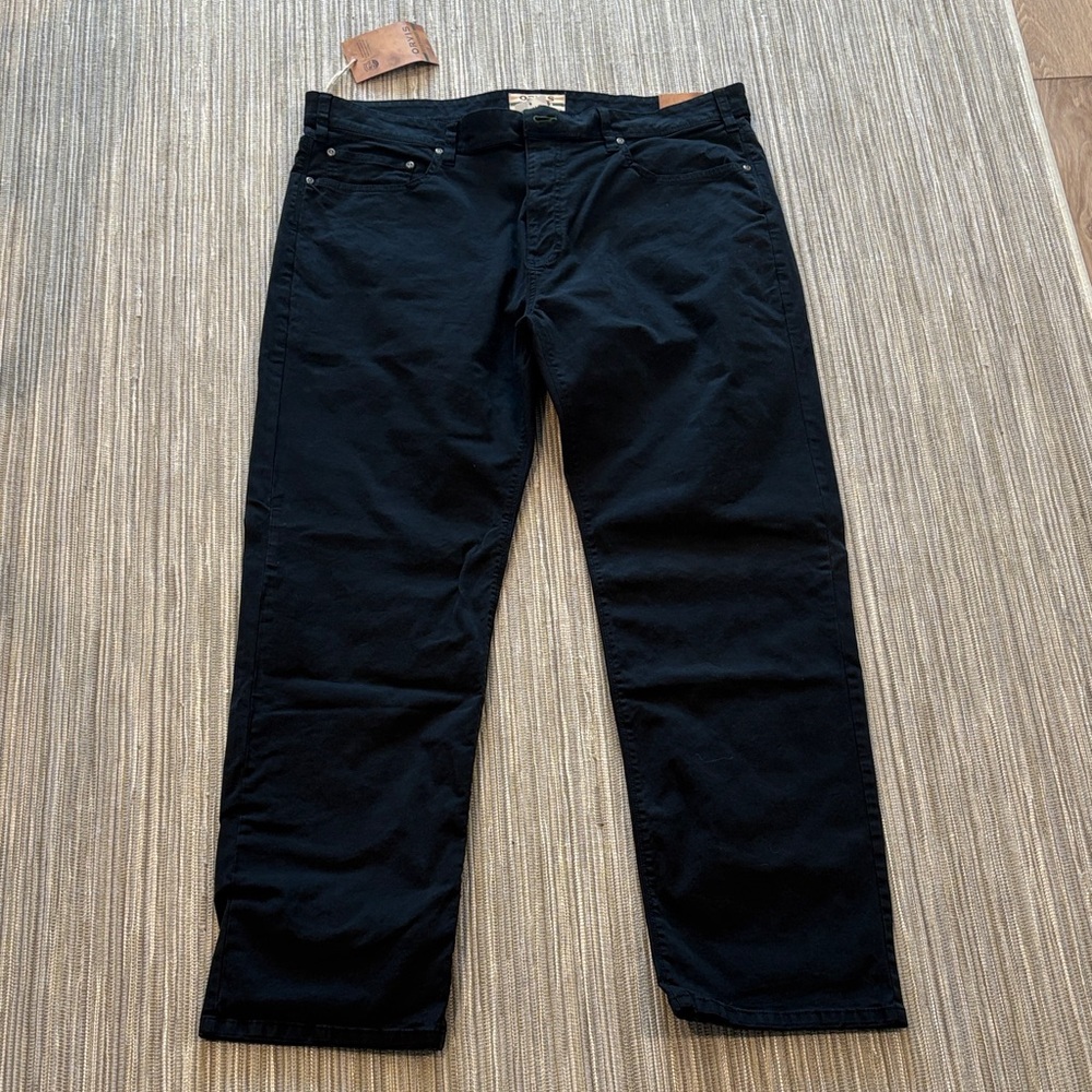 Orvis Men's Relaxed Fit Dark Jeans